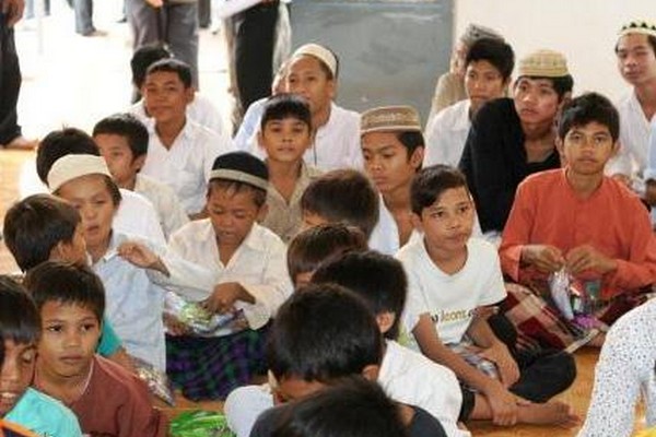 muslim tour package phnom penh cambodia